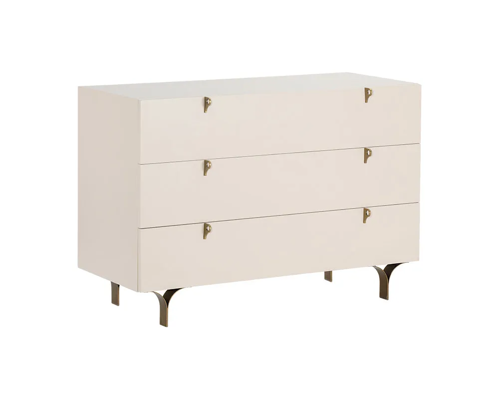 Celine Dresser