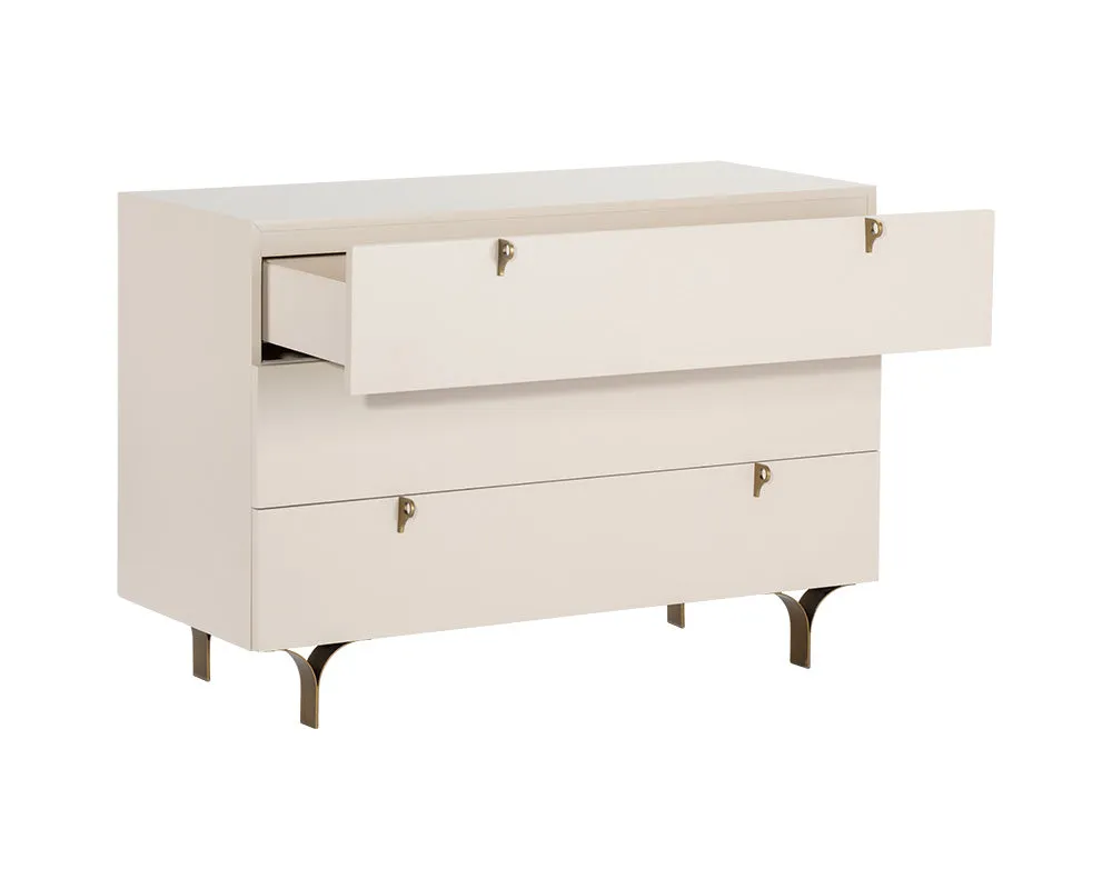 Celine Dresser