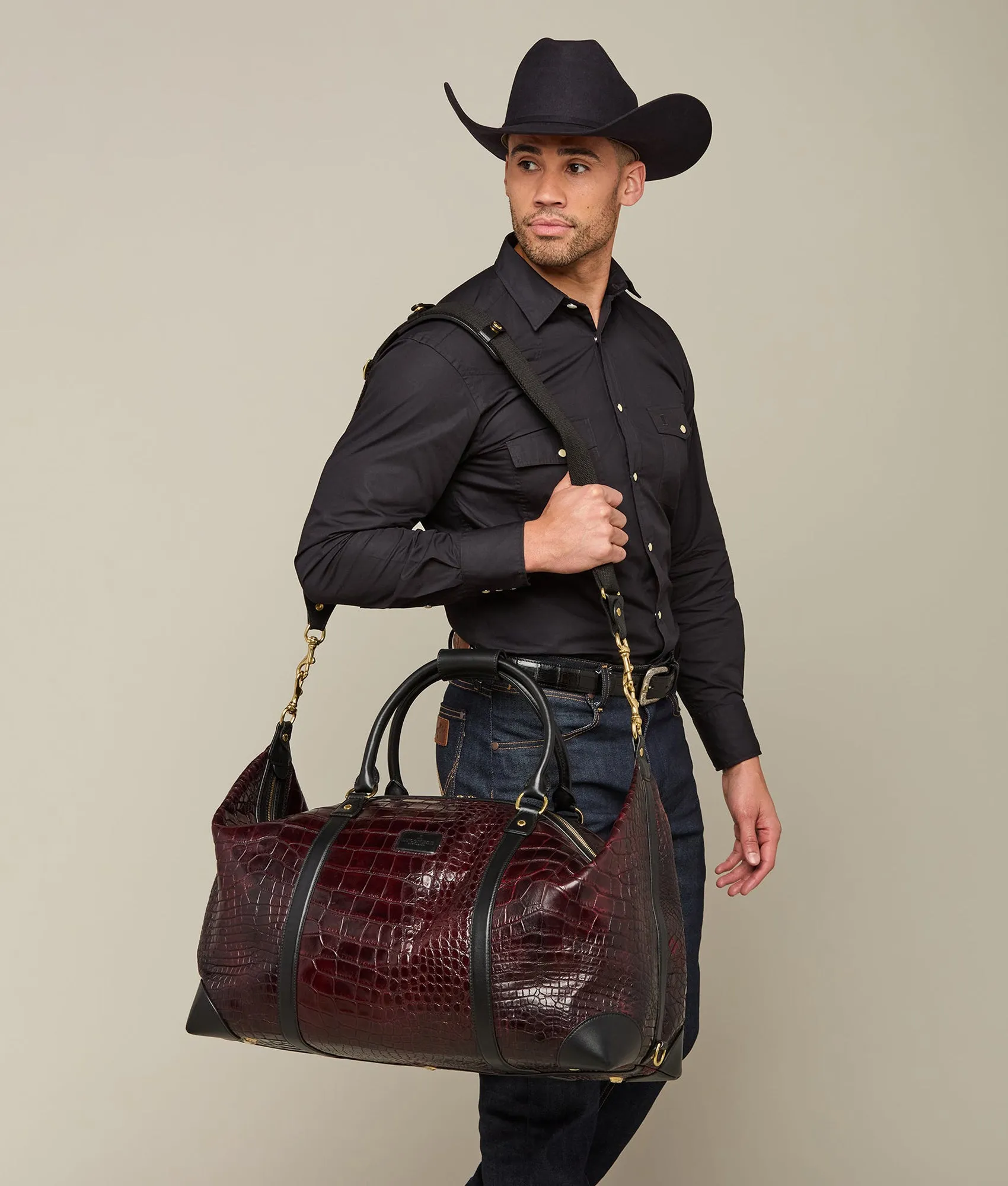 Giant Gator Duffle - Large :: Black Cherry