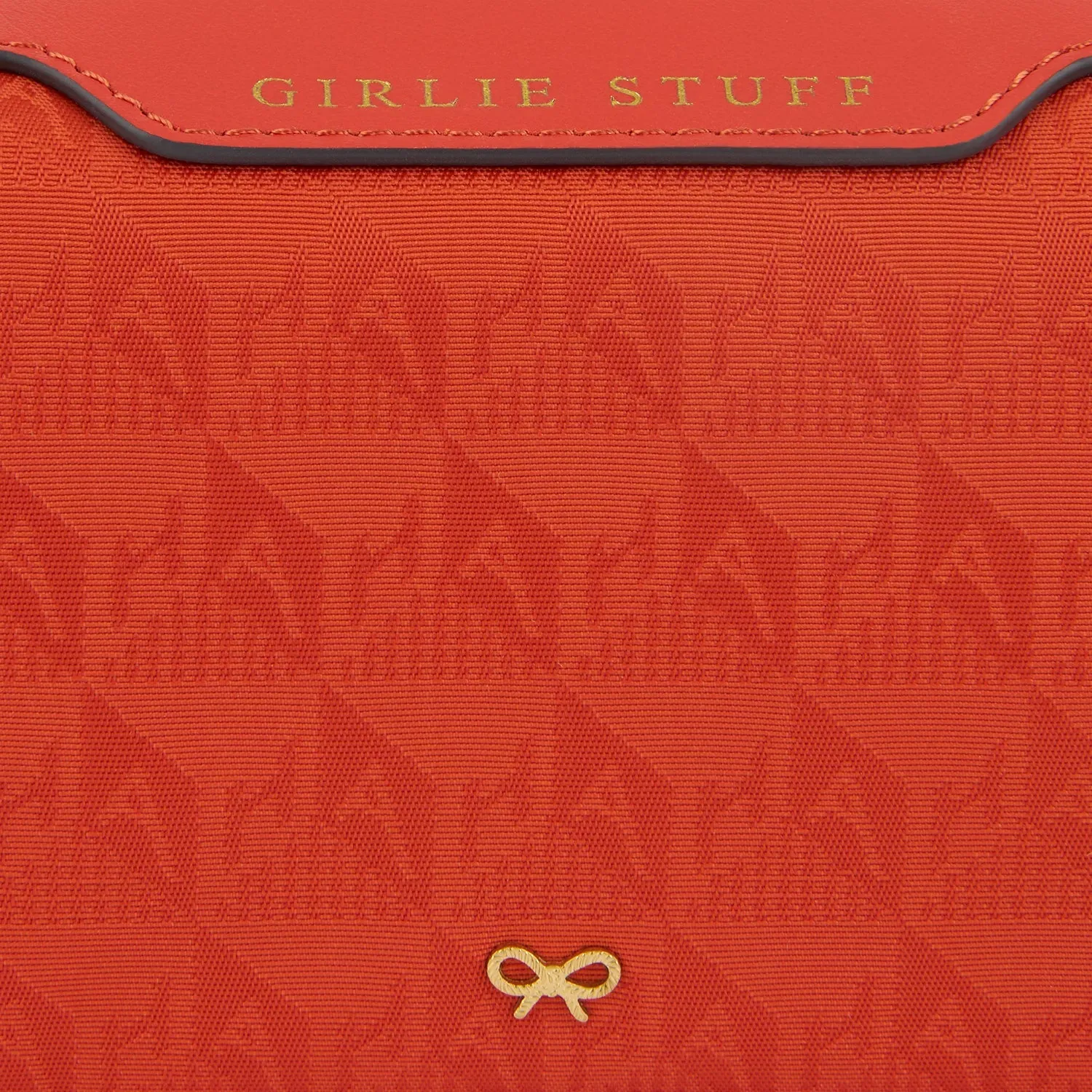 Logo Girlie Stuff Pouch