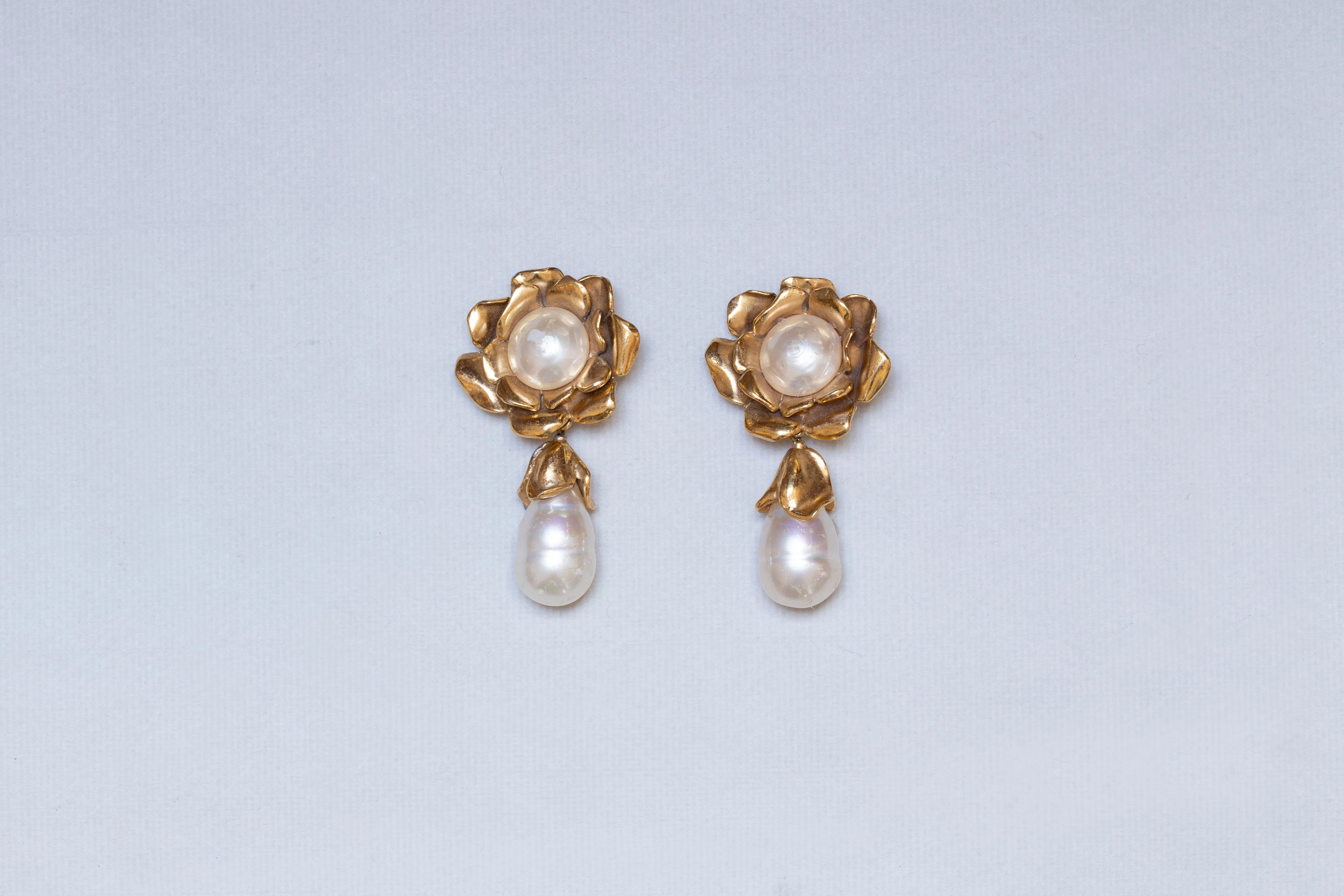 Vintage Gold Flower Clip-on Earrings with Pearls