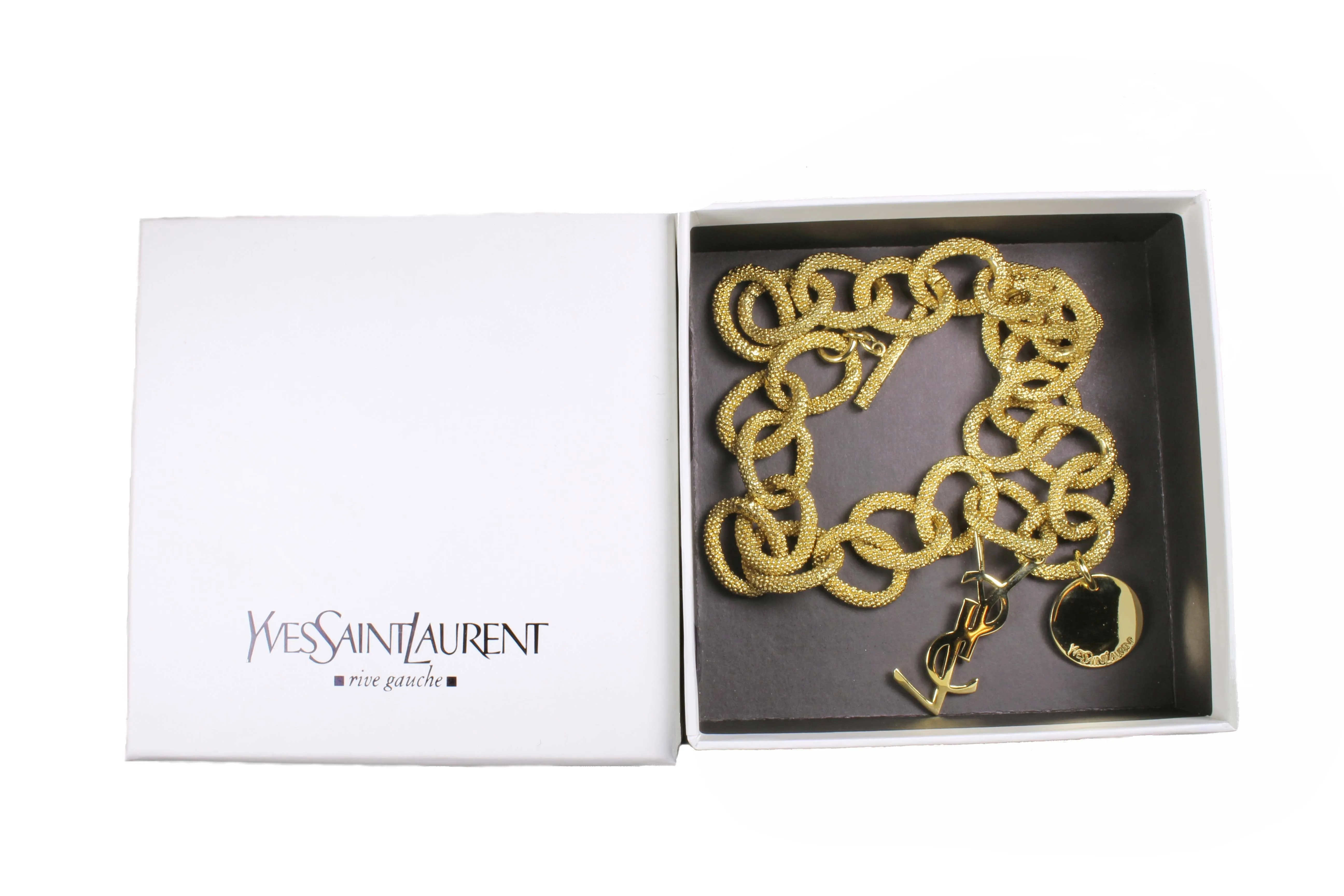 YVES SAINT LAURENT textured link logo short necklace